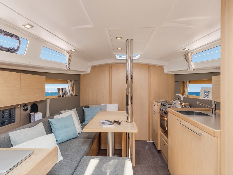 Photo #5 - Oceanis 35.1 (Maya Bay 2) in Split - 45754