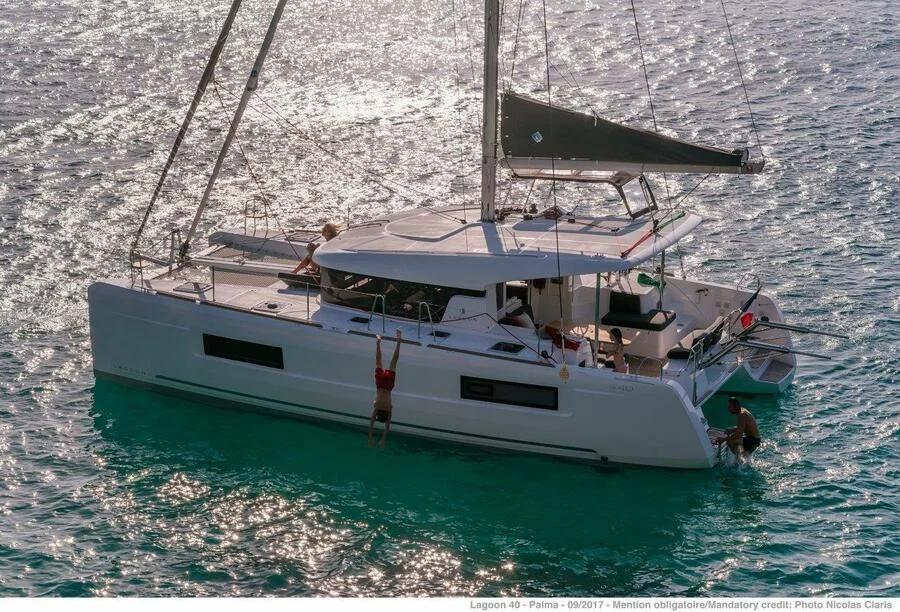 Lagoon 40 - 4 + 2 cab (Nathalie - Cabin charter starboard bow)  - 3