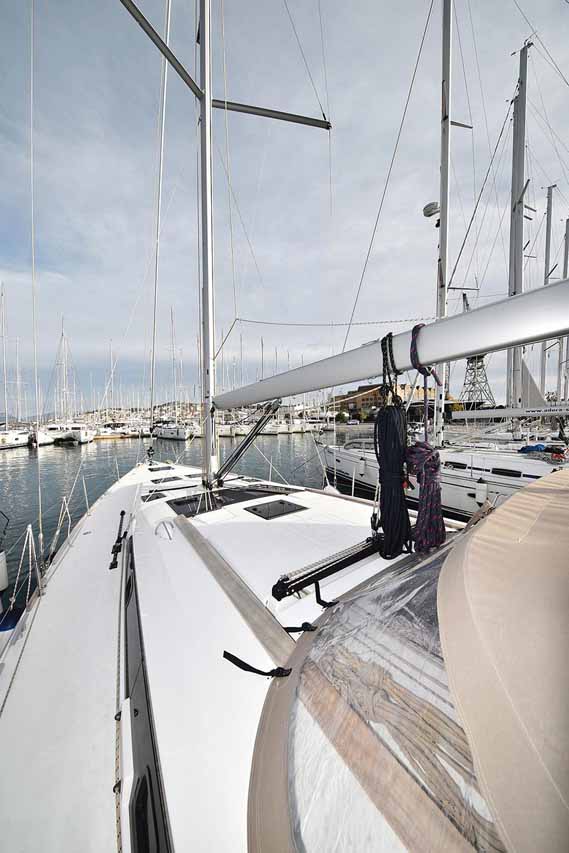 Photo #4 - Dufour 460 GL (Cadoc) in Trogir - 45838