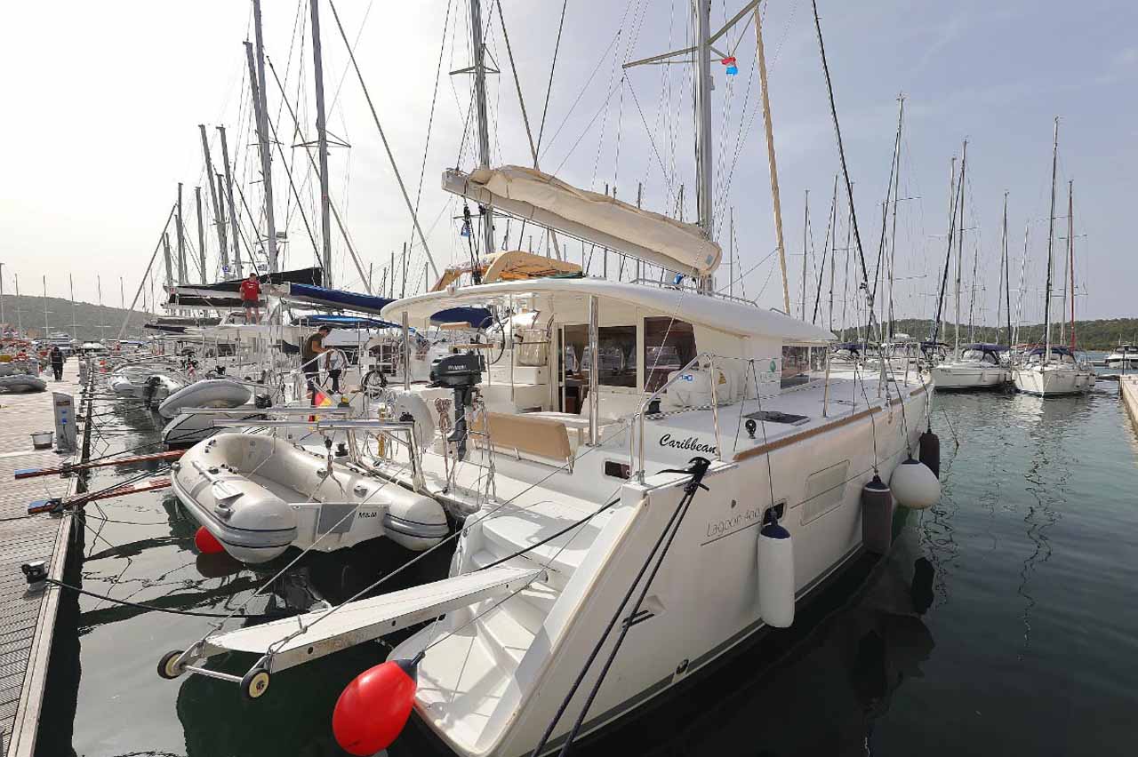 Photo #3 - Lagoon 400 - 4 + 2 cab. (Caribbean) in Pula - 45849