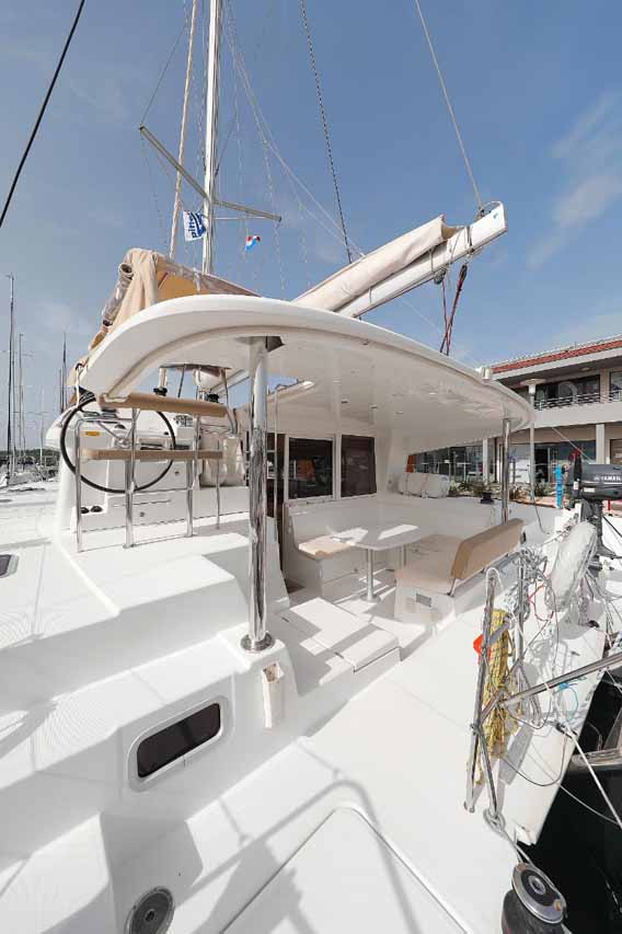 Photo #9 - Lagoon 400 - 4 + 2 cab. (Caribbean) in Pula - 45849