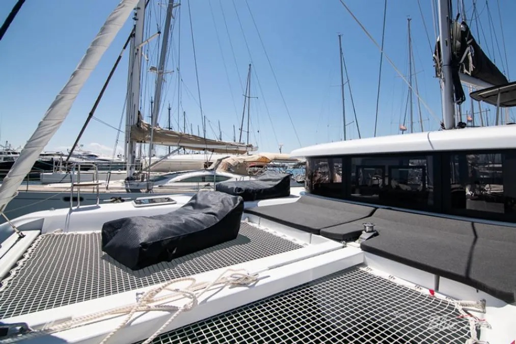 Photo #7 - Lagoon 42 - 4 + 2 cab. (Blue Trident) in Paros - 45853