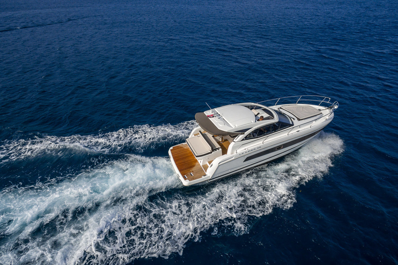 Photo #10 - Leader 36 (Chromia) in Split - 45861