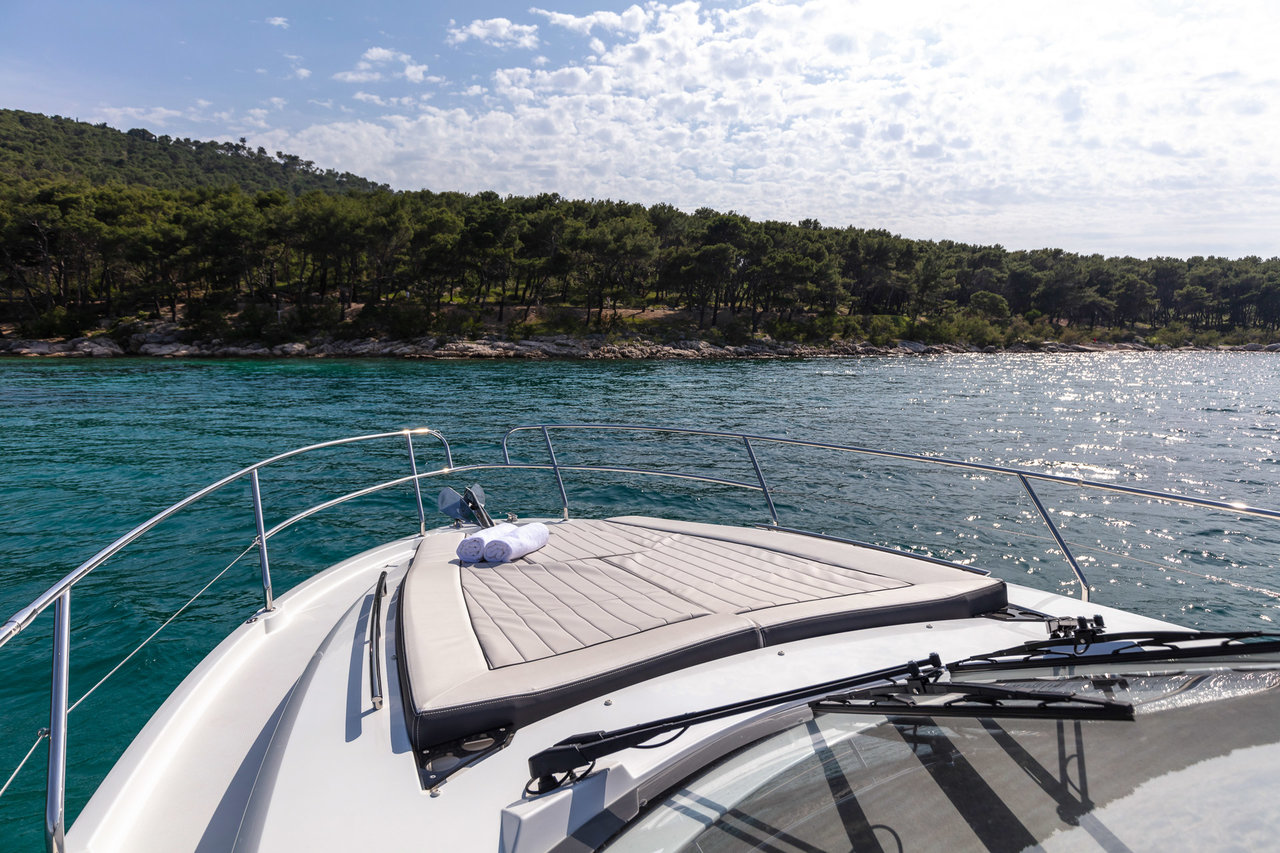 Photo #15 - Leader 36 (Chromia) in Split - 45861