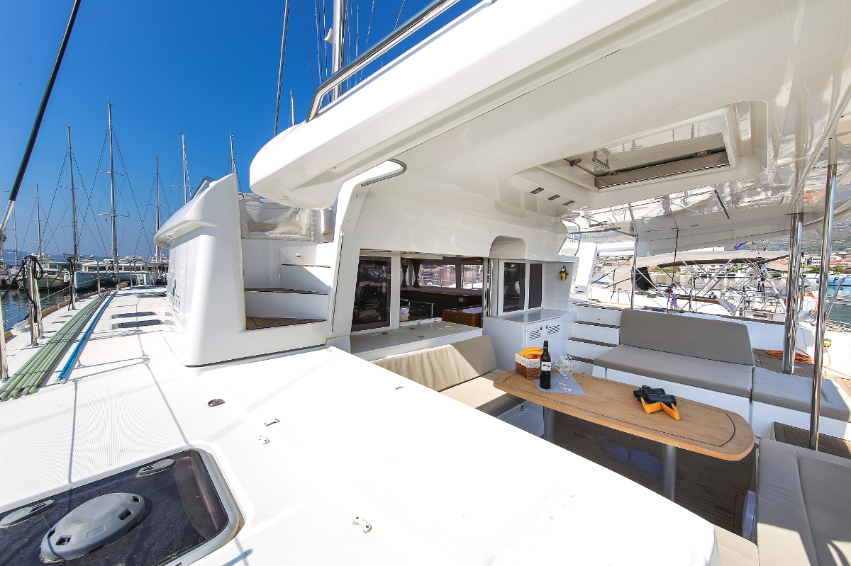 Photo #8 - Lagoon 450 F - 4 + 2 cab. (Fenadi) en Trogir - 45897