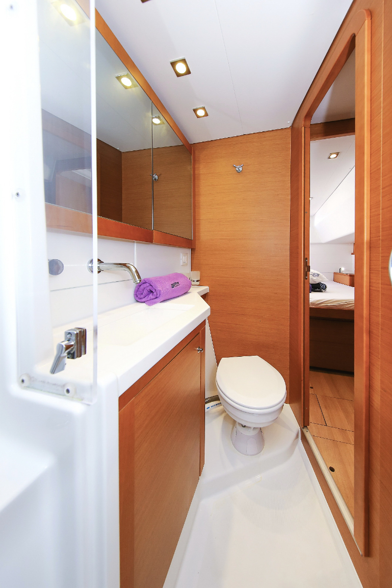 Photo #93 - Lagoon 450 F - 4 + 2 cab. (Fenadi) en Trogir - 45897