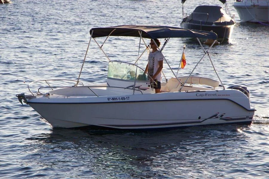 Ferretti Yachts 650 Open (Lunamar)  - 0