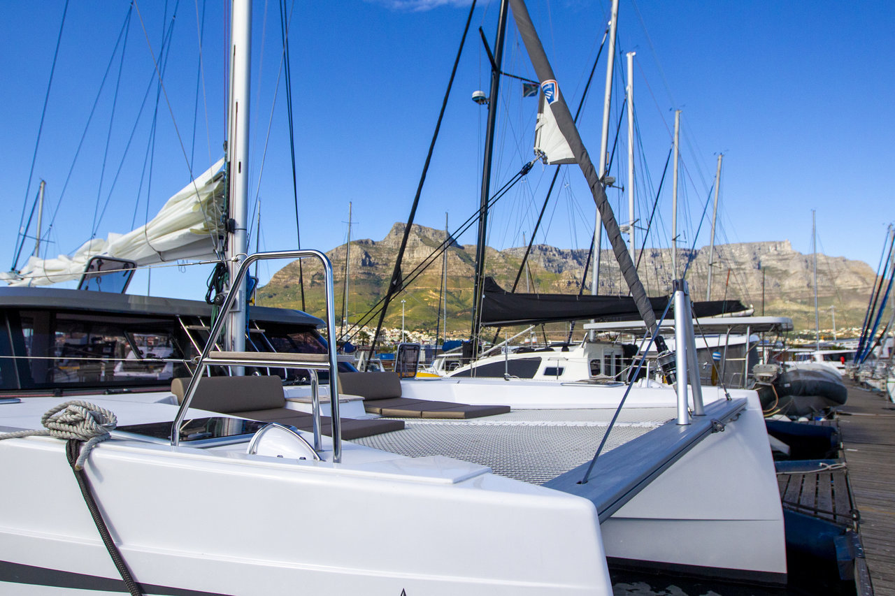 Photo #10 - Nautitech 40 Open - 4 cab. (Sea Spirit) in La Balise Marina - 46091