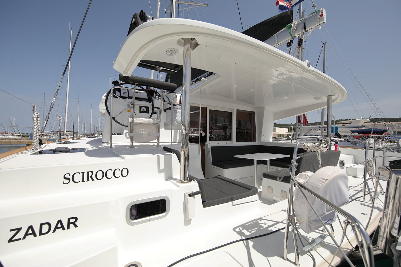 Photo #4 - Lagoon 400 S2 - 4 + 2 cab. (Scirocco) en Sukosan - 46104