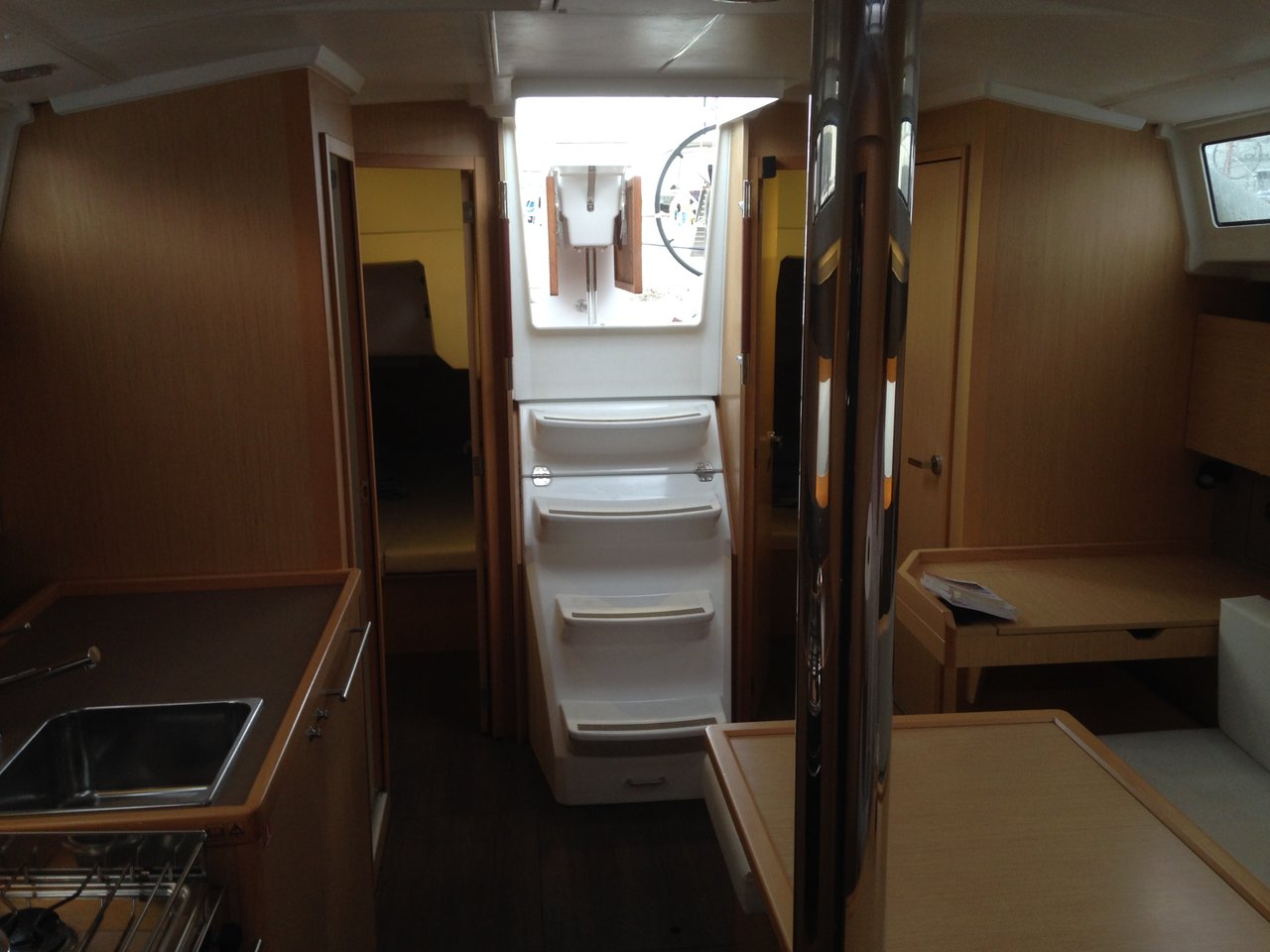Photo #6 - Oceanis 38 - 3 cab. (Kos 38.1) in Lefkada - 46188
