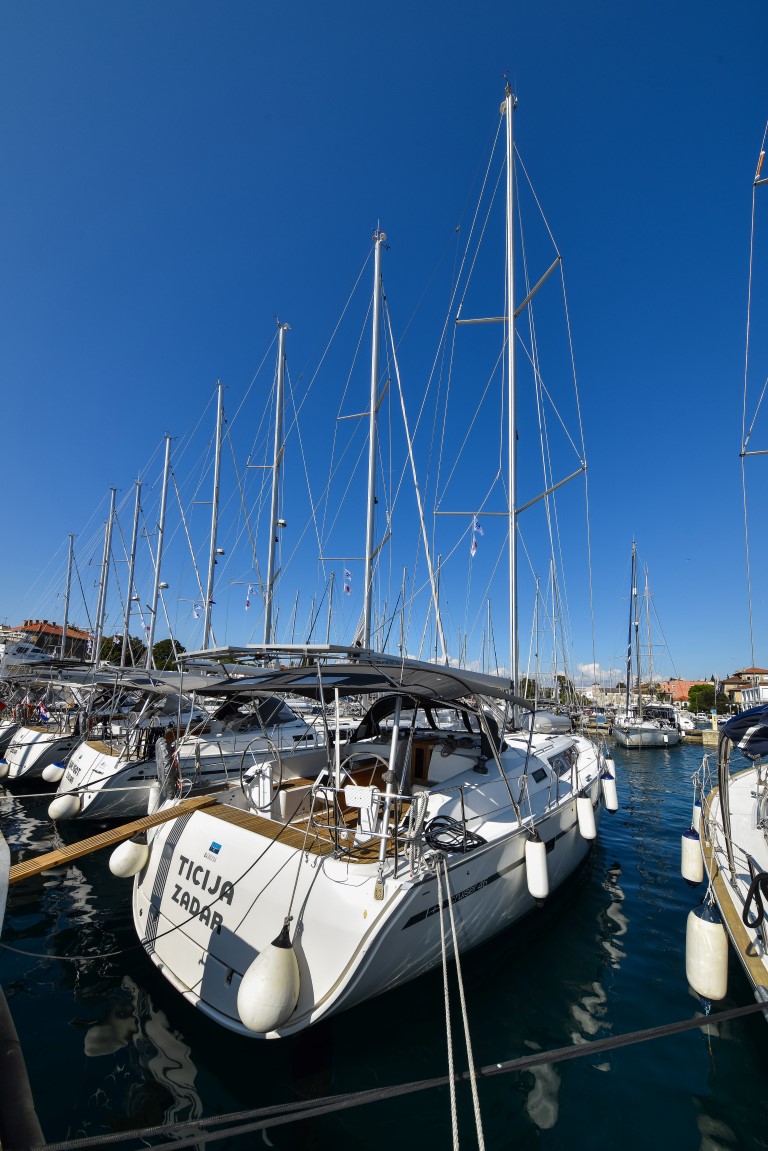 Photo #4 - Bavaria Cruiser 46 - 4 cab. (Ticija) in Zadar - 46190