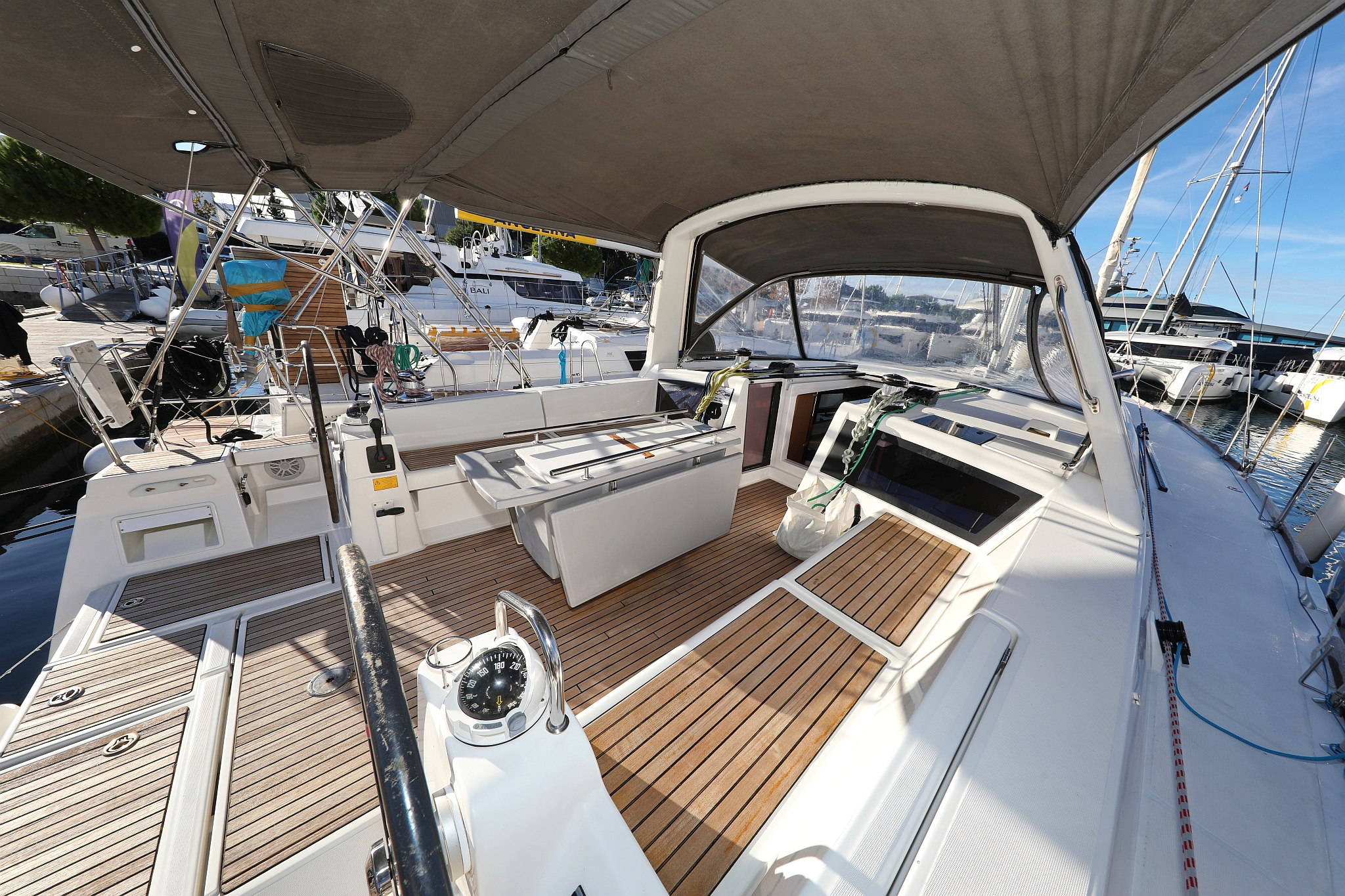 Photo #5 - Oceanis 48 - 5 cab. (Alpha) en Trogir - 46302