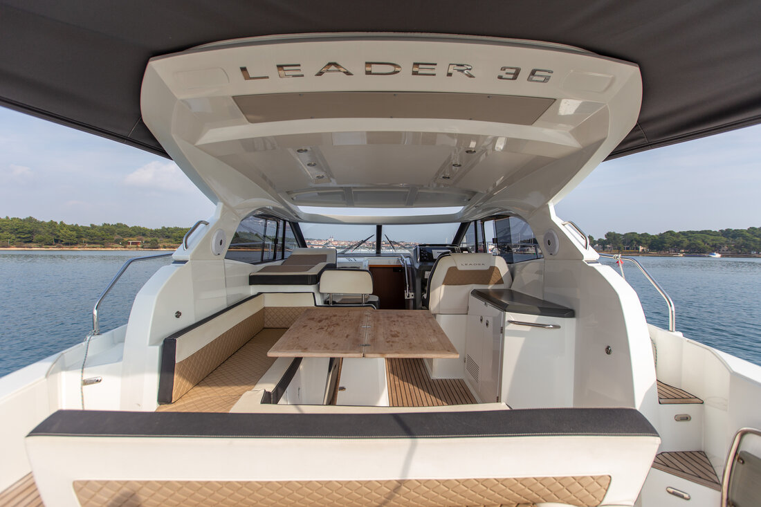 Photo #6 - Leader 36 (Leader 36) in Pula - 46386