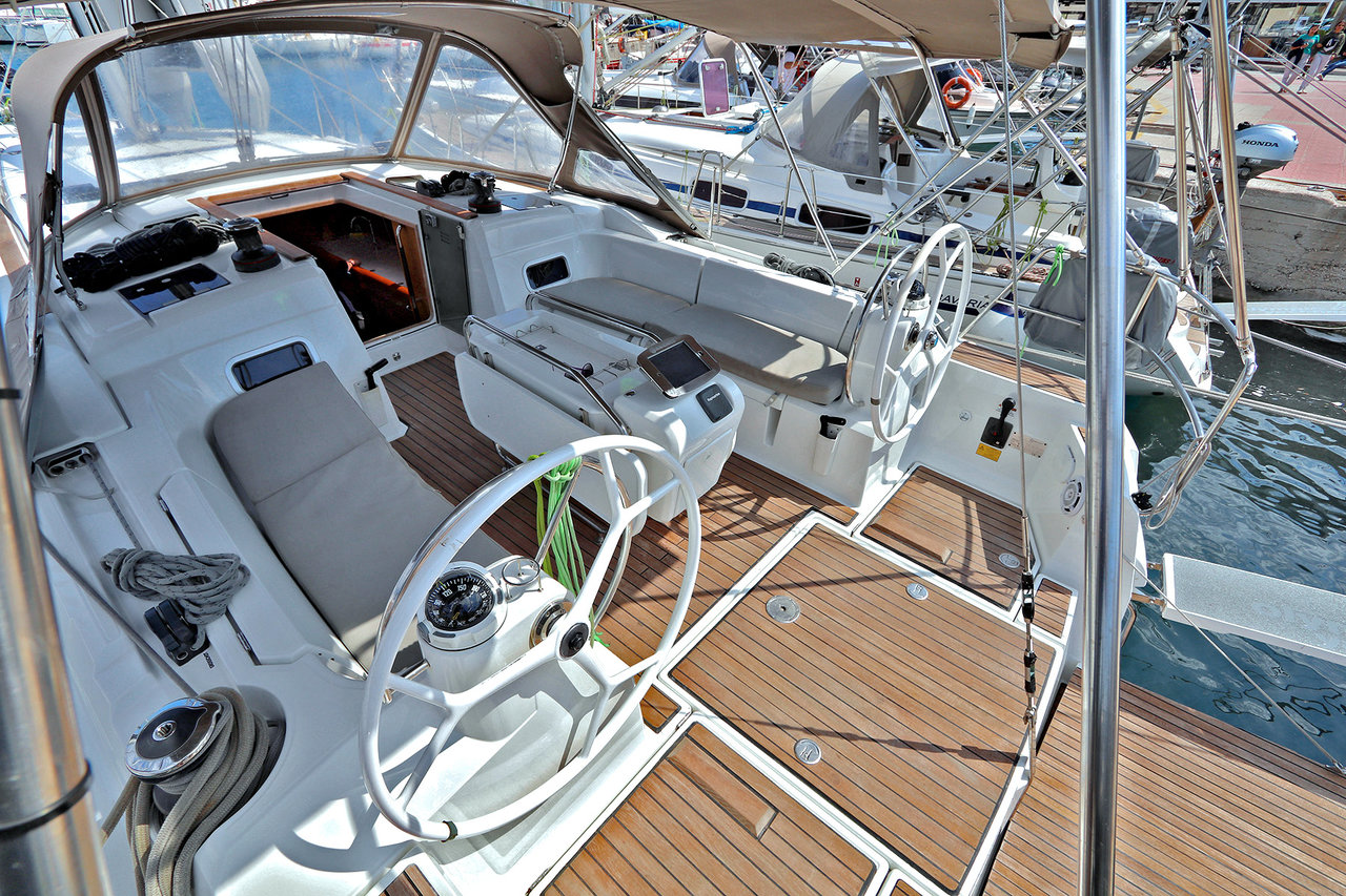Photo #4 - Sun Odyssey 479 - 4 cab. (Athena) in Lavrion - 46413