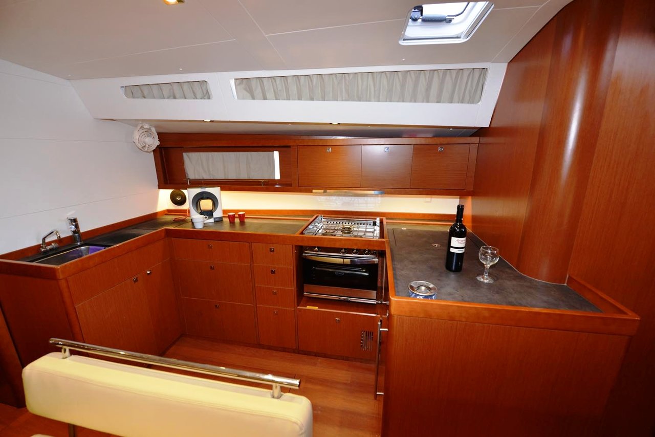 Photo #8 - Oceanis 48 - 5 cab. (Pherousa) en Lavrion - 46425