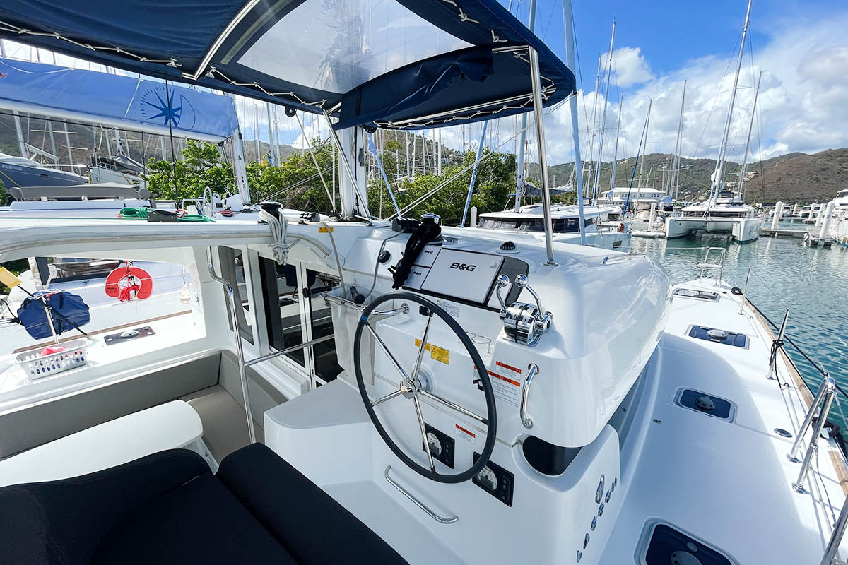 Photo #7 - Lagoon 40 - 3 + 2 cab (Maramor) en Nanny Cay - 46458