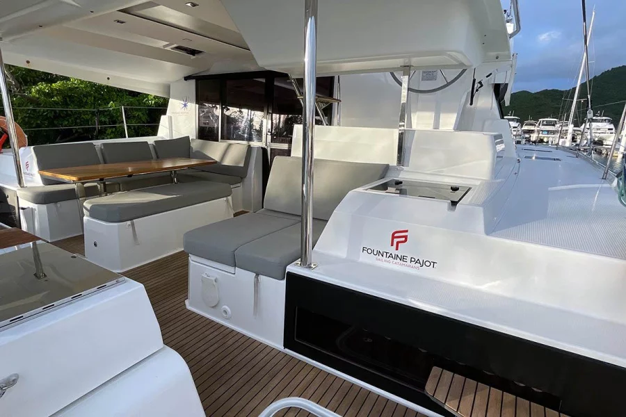 Fountaine Pajot Astrea 42 - 4 + 2 cab. (Nauti Mollie (ex. Out Of Office))  - 13