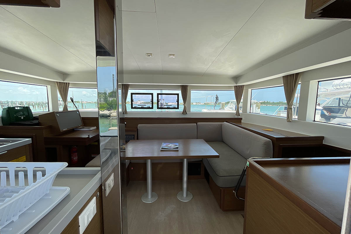 Photo #15 - Lagoon 40 - 4 + 2 cab (Miss Divine) in Nanny Cay - 46465