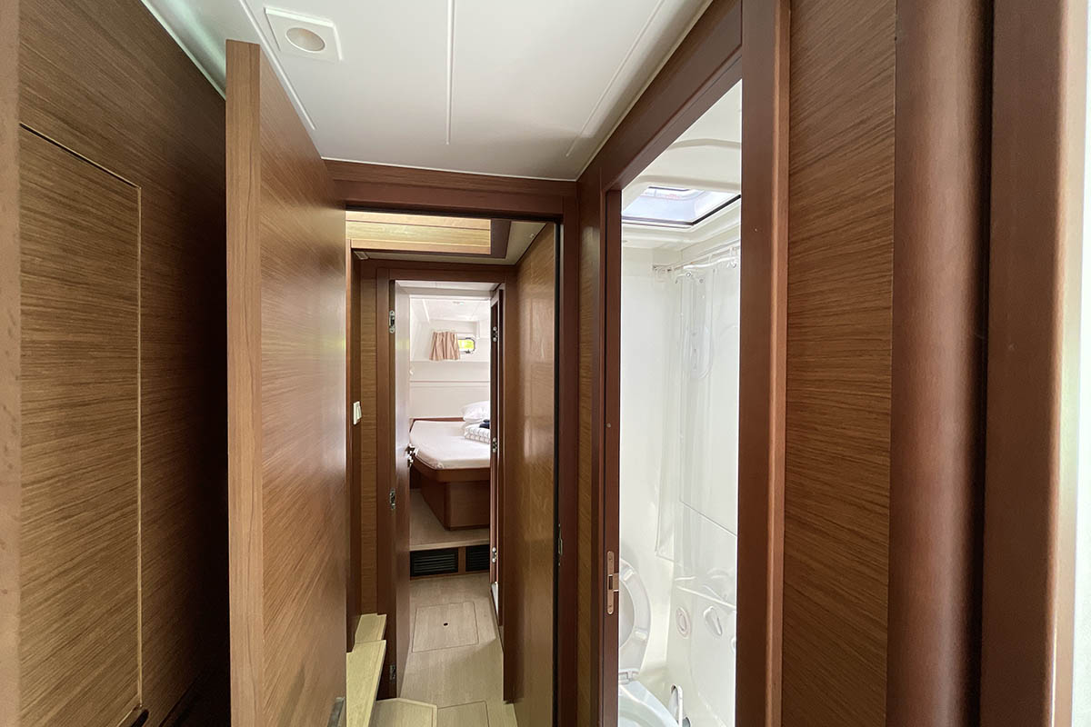 Photo #21 - Lagoon 40 - 4 + 2 cab (Miss Divine) in Nanny Cay - 46465