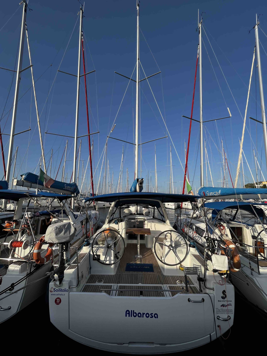 Photo #1 - Oceanis 35.1 (Albarosa) in Furnari - 49936