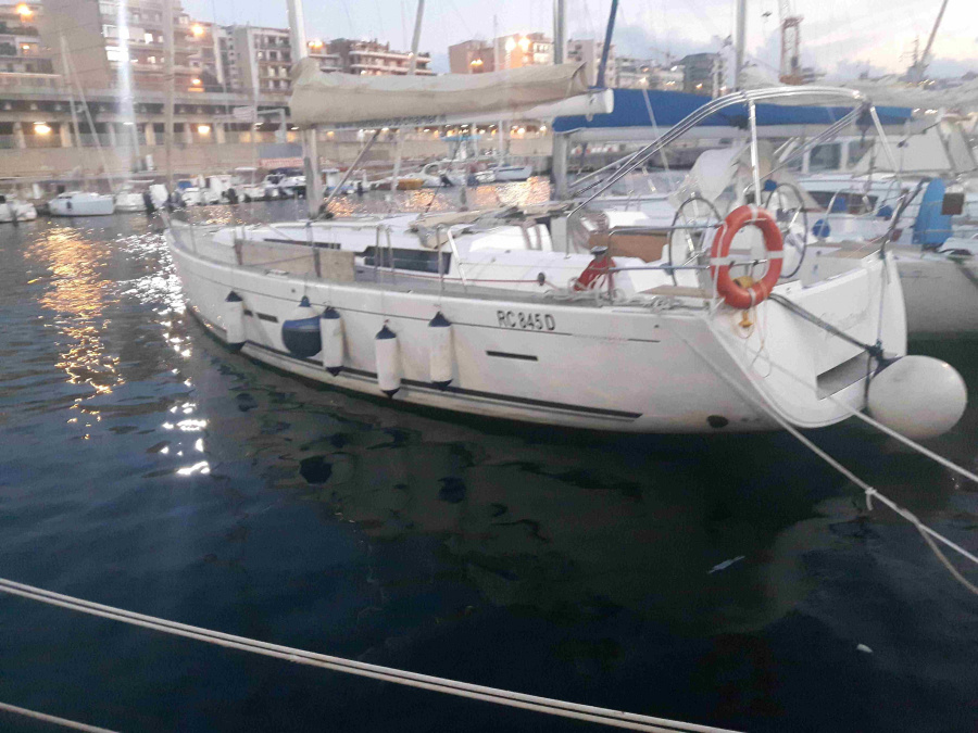 Photo #1 - Dufour 445 Grand Large (VELAVIA) in  - 51612