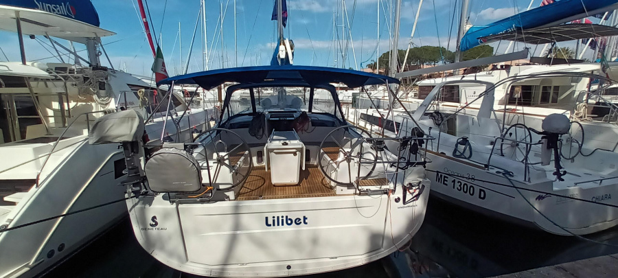 Photo #1 - Oceanis 40.1 (Lilibet) in Furnari - 54437