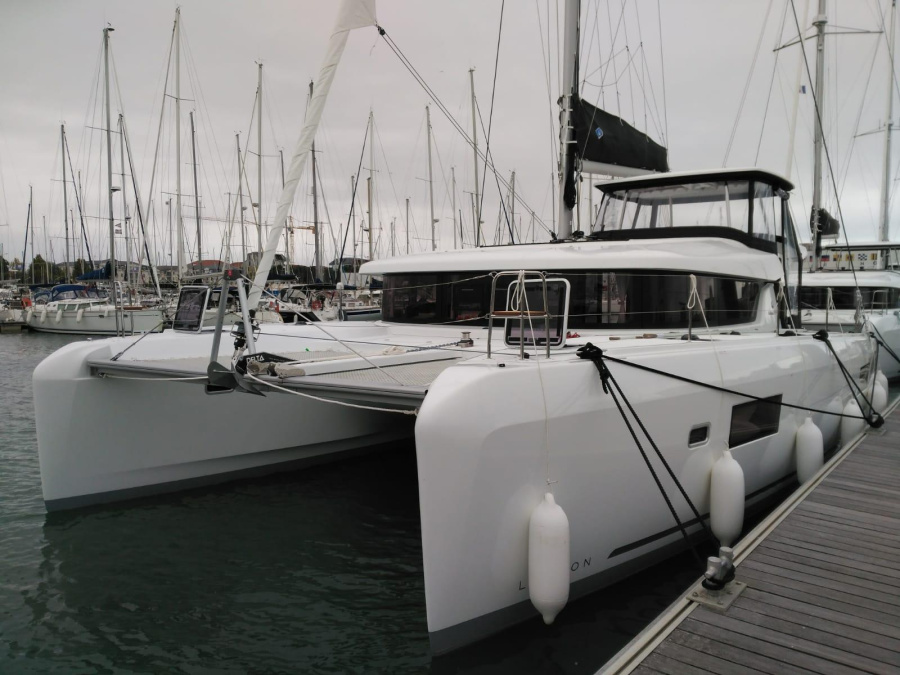 Photo #1 - Lagoon 42 - Premium A/C (Le Gaspésien) in  - 54541