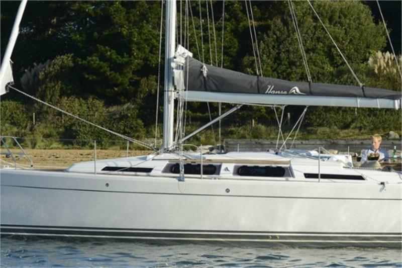 Photo #1 - Hanse 345 (Sunshine) in Athens - 54802
