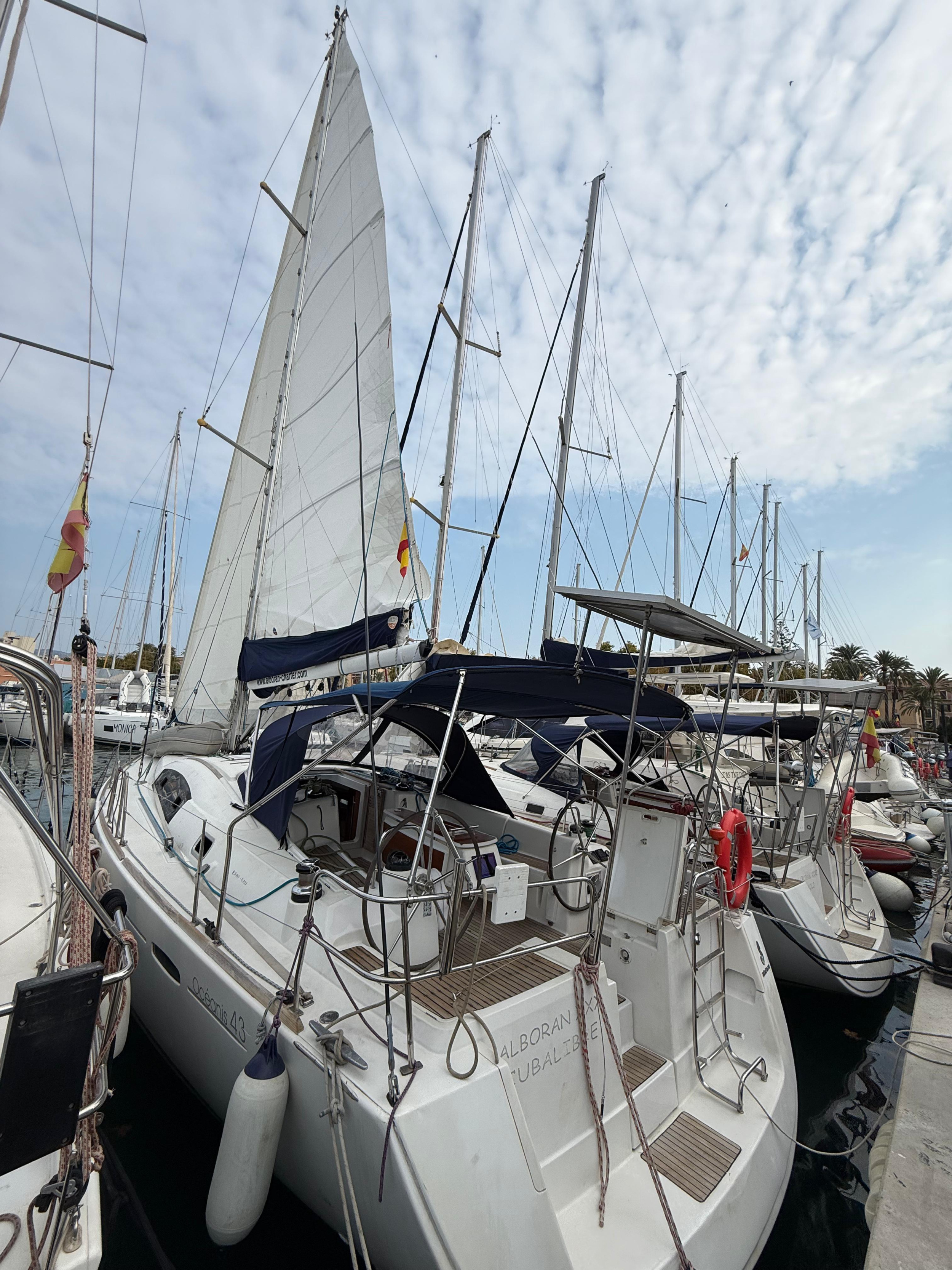 Photo #6 - Oceanis 43 (Alboran XXX Cubalibre) in Palma - 47300