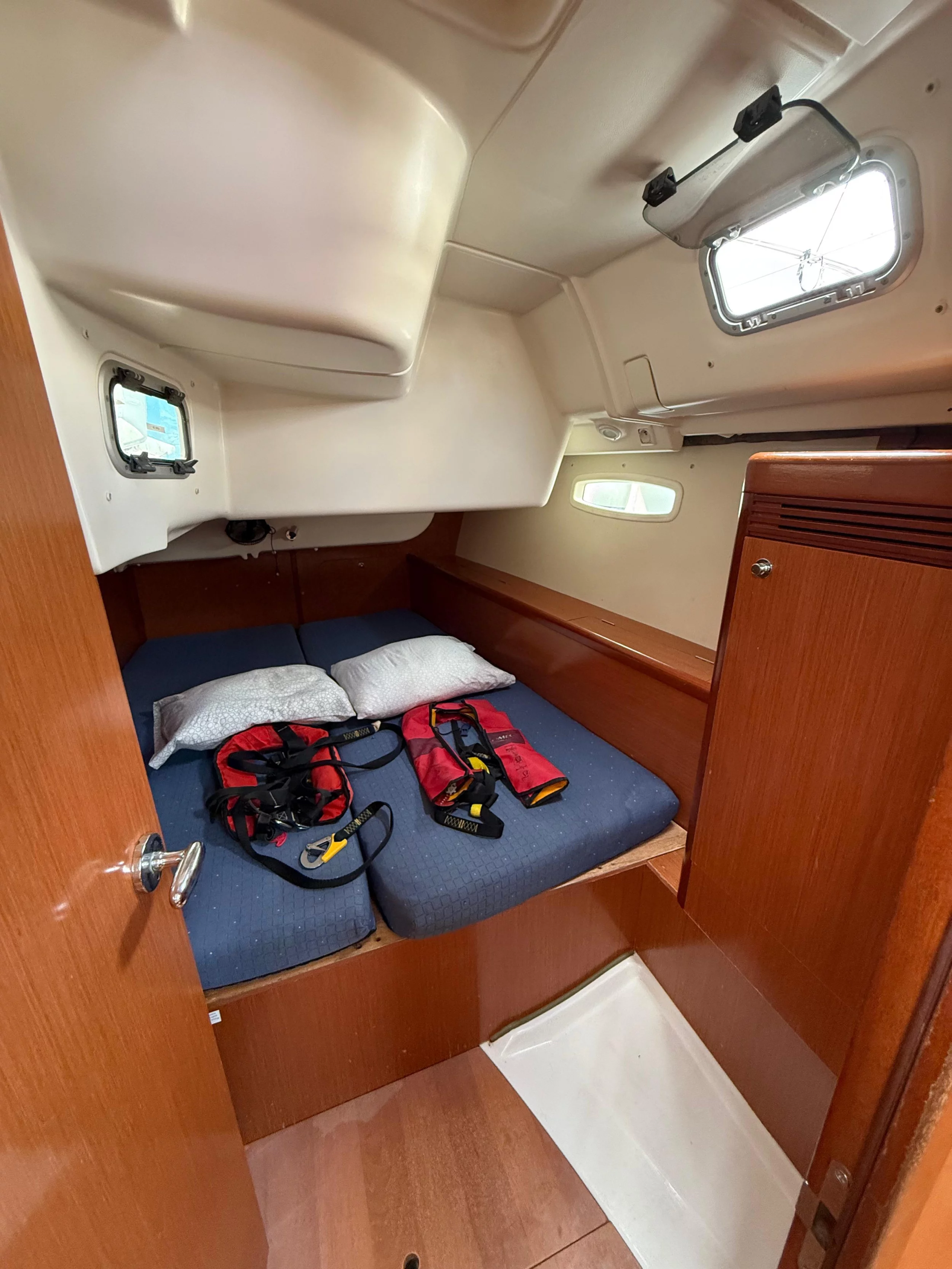 Oceanis 43 (Alboran XXX Cubalibre)  - 25