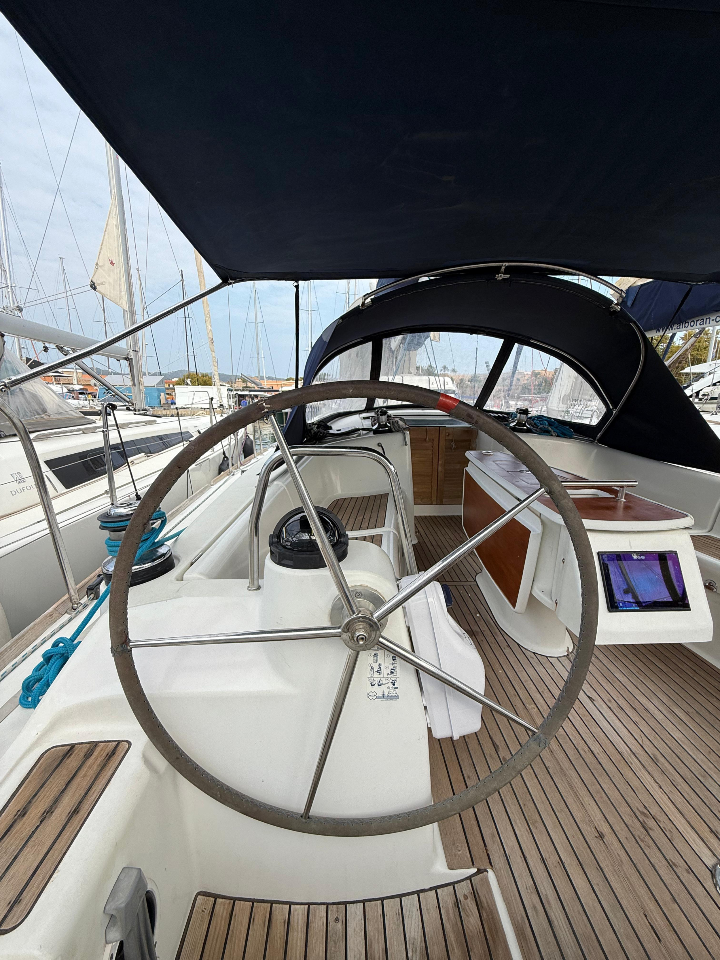Photo #15 - Oceanis 43 (Alboran XXX Cubalibre) in Palma - 47300