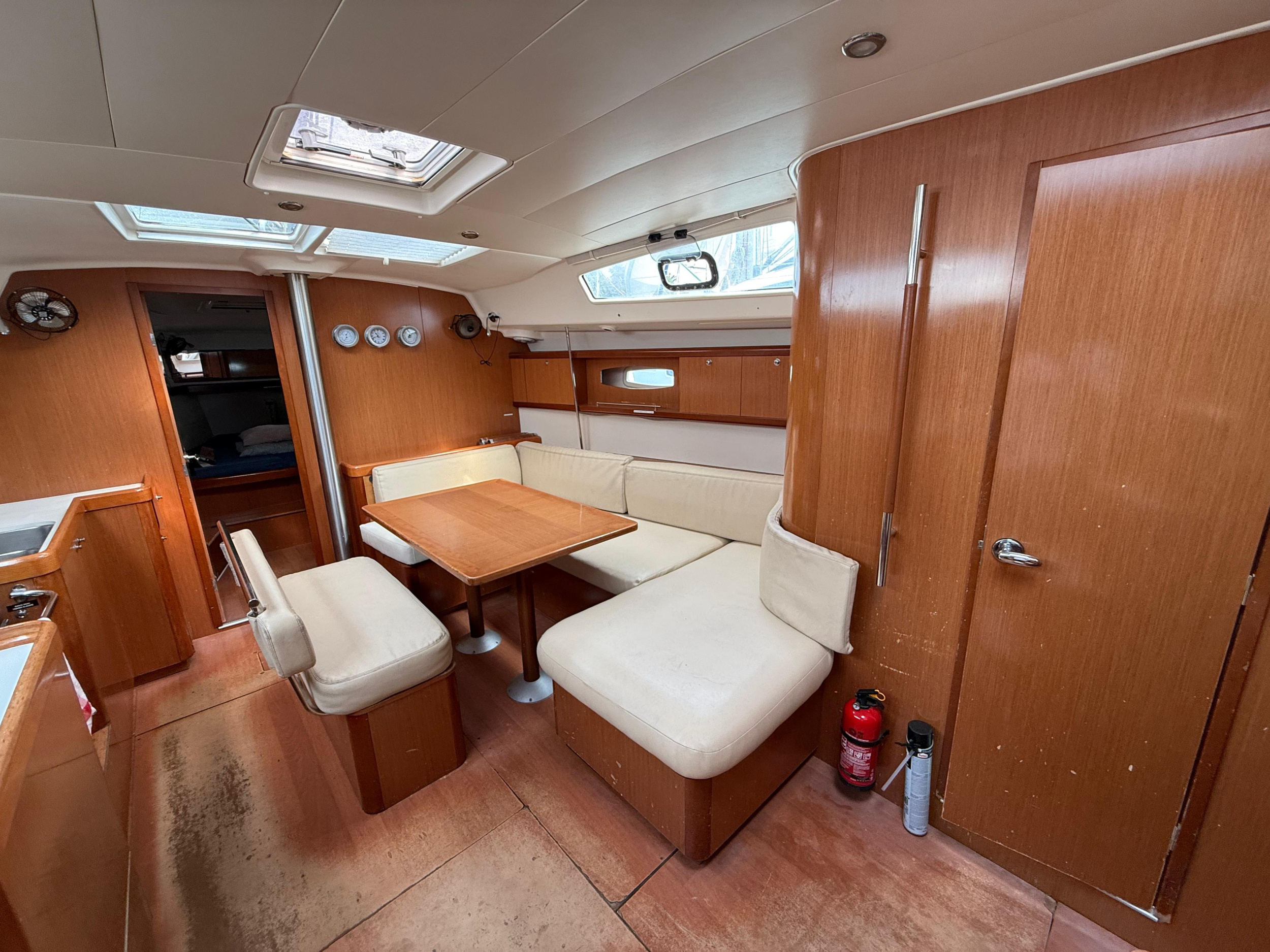 Photo #30 - Oceanis 43 (Alboran XXX Cubalibre) in Palma - 47300