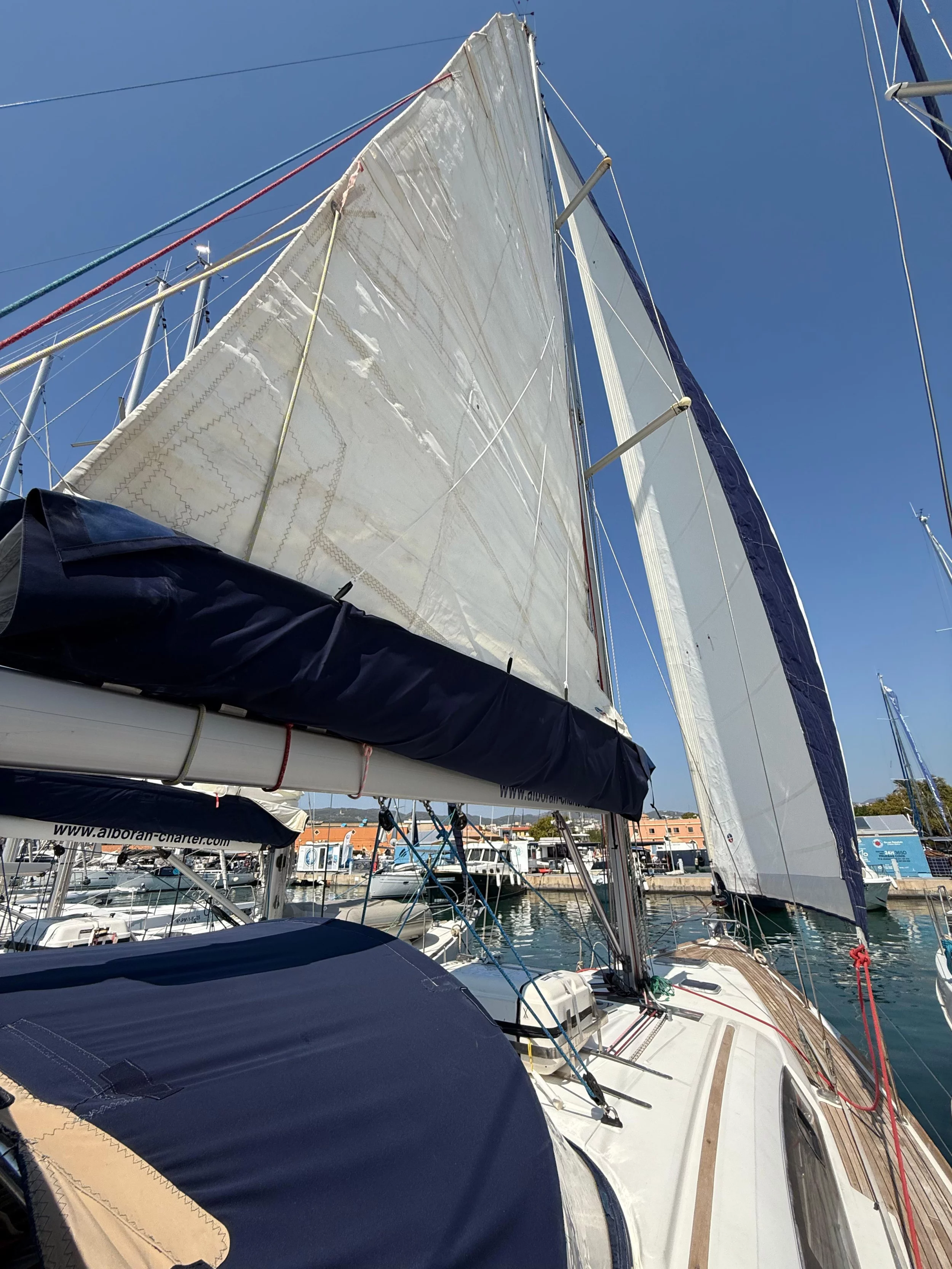 Oceanis 43 (Alboran XXXI Saoco)  - 24