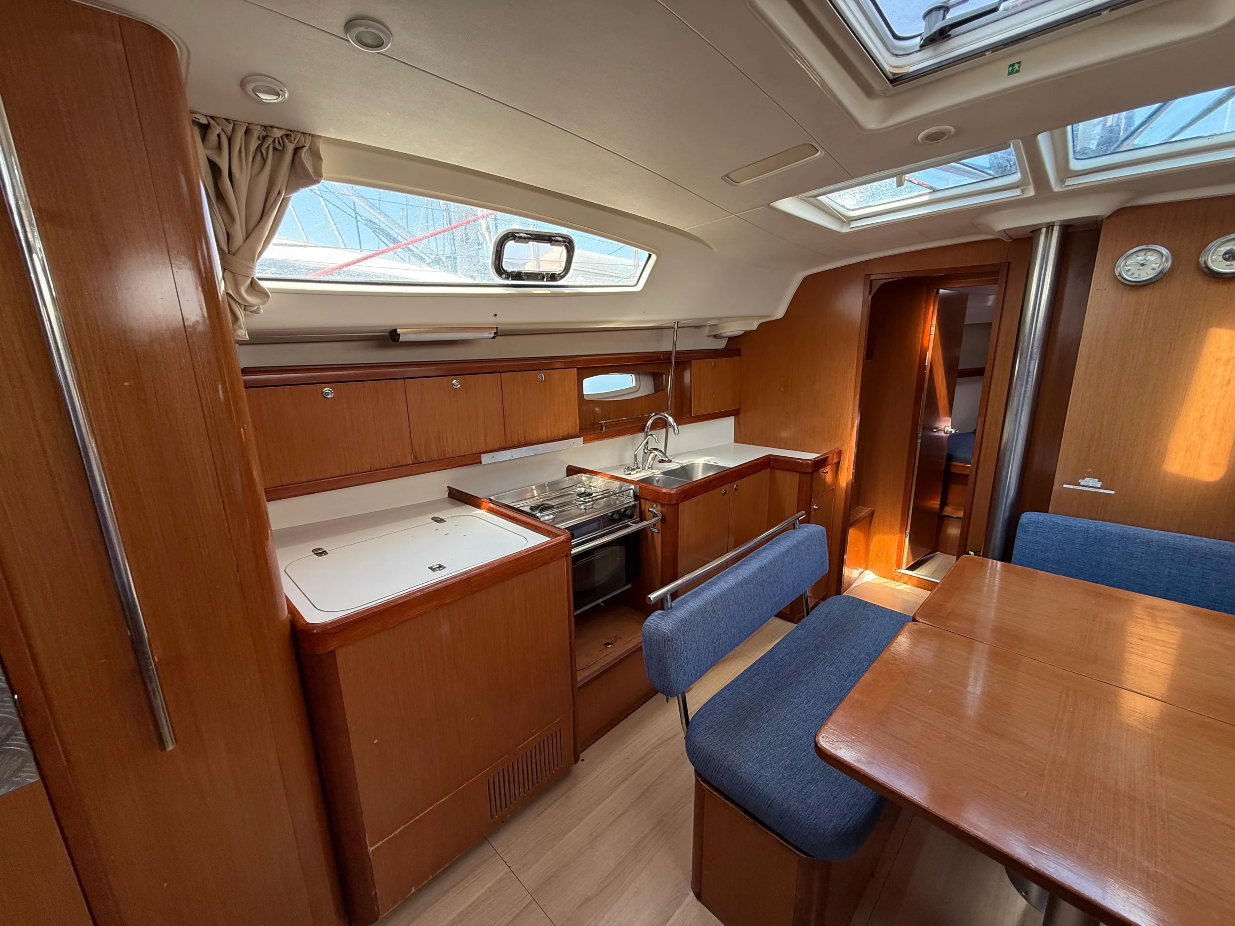 Oceanis 43 (Alboran XXXI Saoco)  - 28