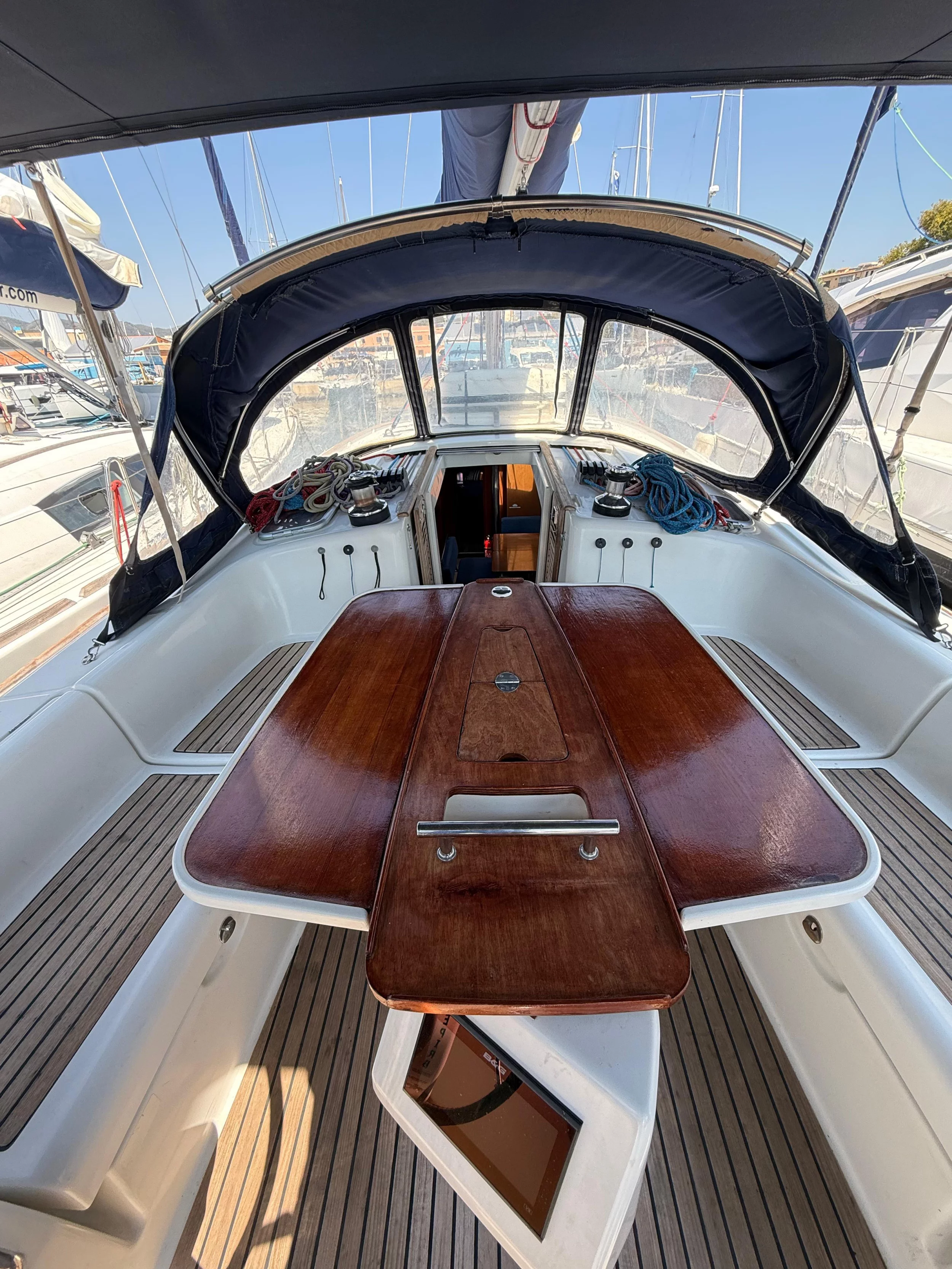 Oceanis 43 (Alboran XXXI Saoco)  - 15