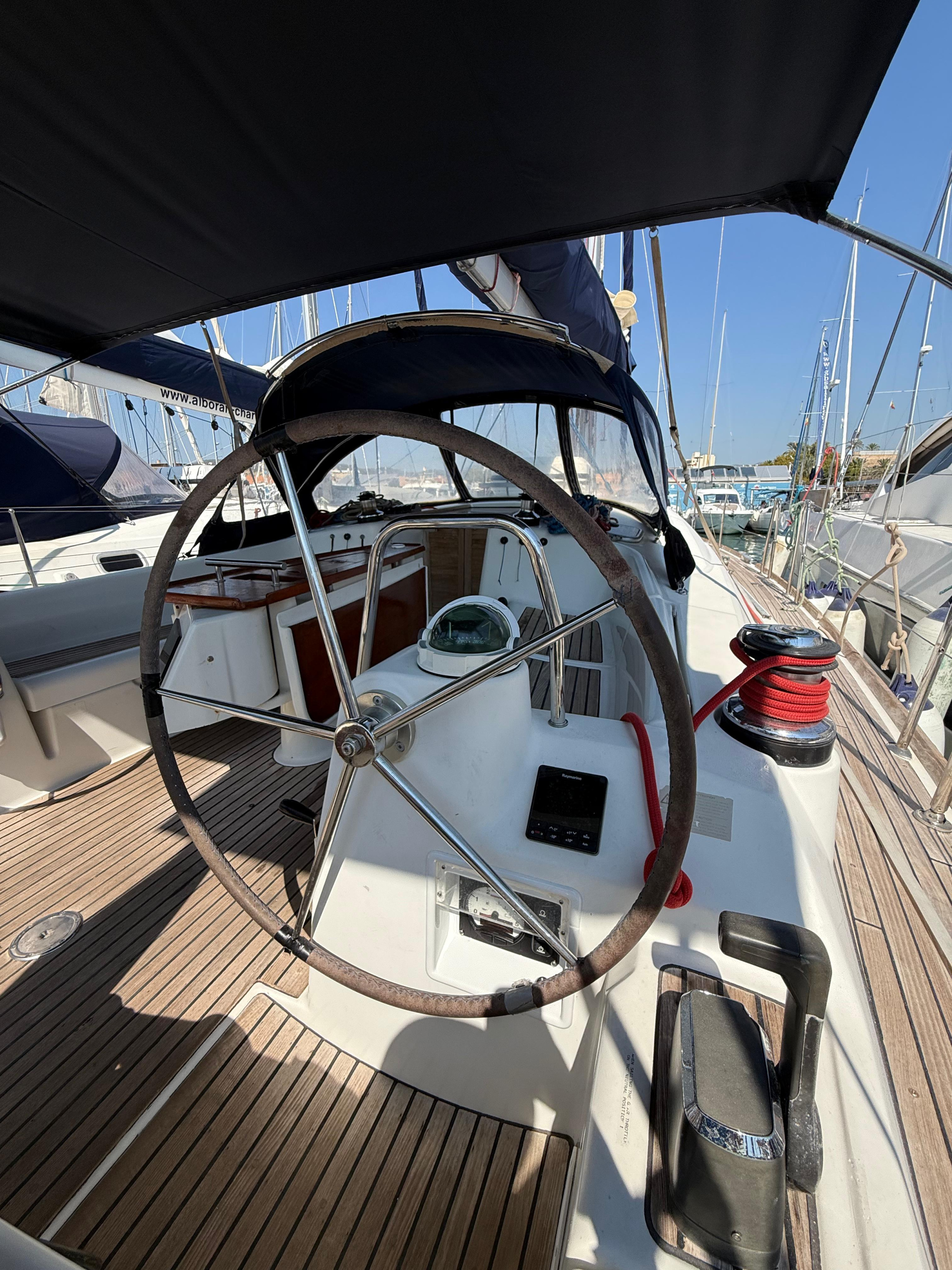 Photo #9 - Oceanis 43 (Alboran XXXI Saoco) in Palma - 47309