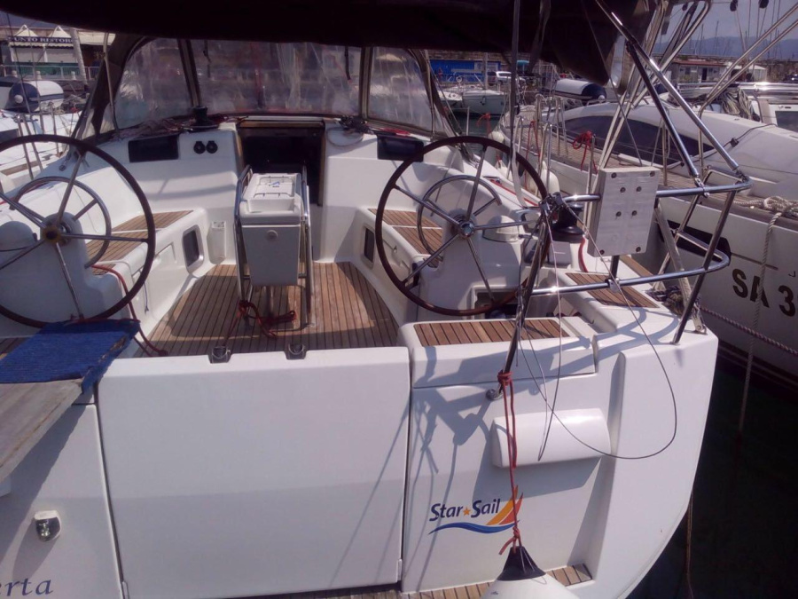 Photo #7 - Sun Odyssey 439 (Roberta) in Salerno - 47642