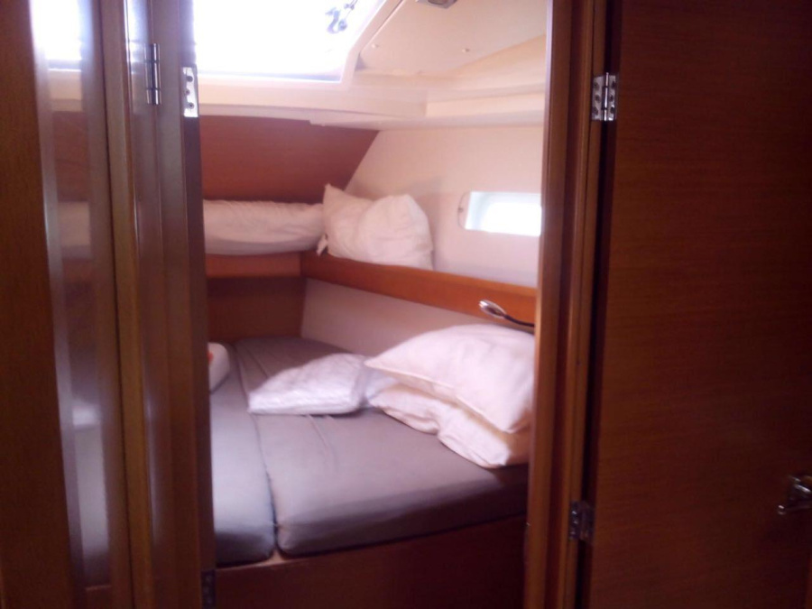Photo #9 - Sun Odyssey 439 (Roberta) in Salerno - 47642