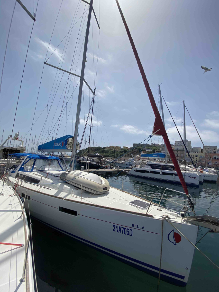 Photo #7 - Oceanis 45 (Bella) en Procida - 48579
