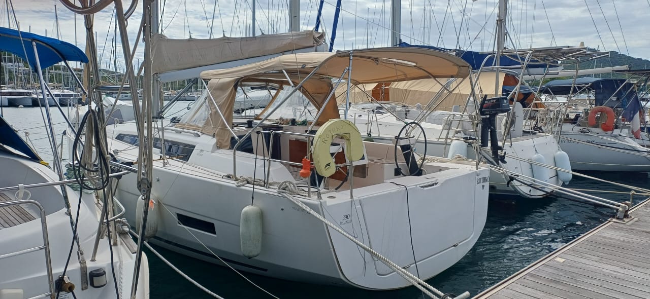 Photo #1 - Doufour 39 (Rothko) en Le Marin - 48771