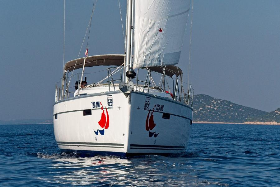 Photo #5 - Bavaria Cruiser 41 (MH 75) in Murter - 49047