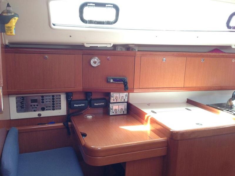 Photo #5 - Oceanis 40 (Pepper) in Lavrion - 49421