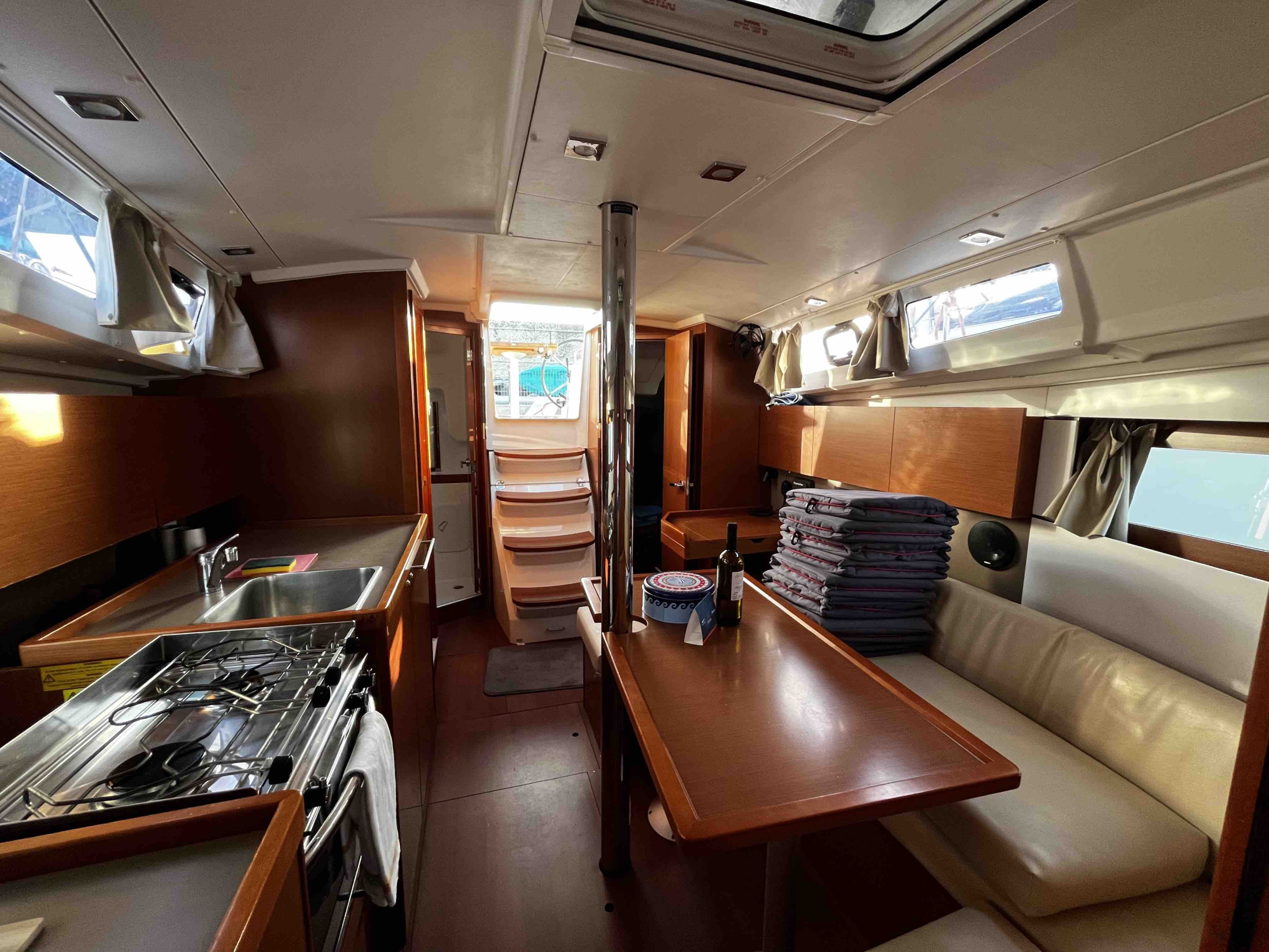 Photo #4 - Oceanis 35.1 (Albarosa) en Portorosa - 49936