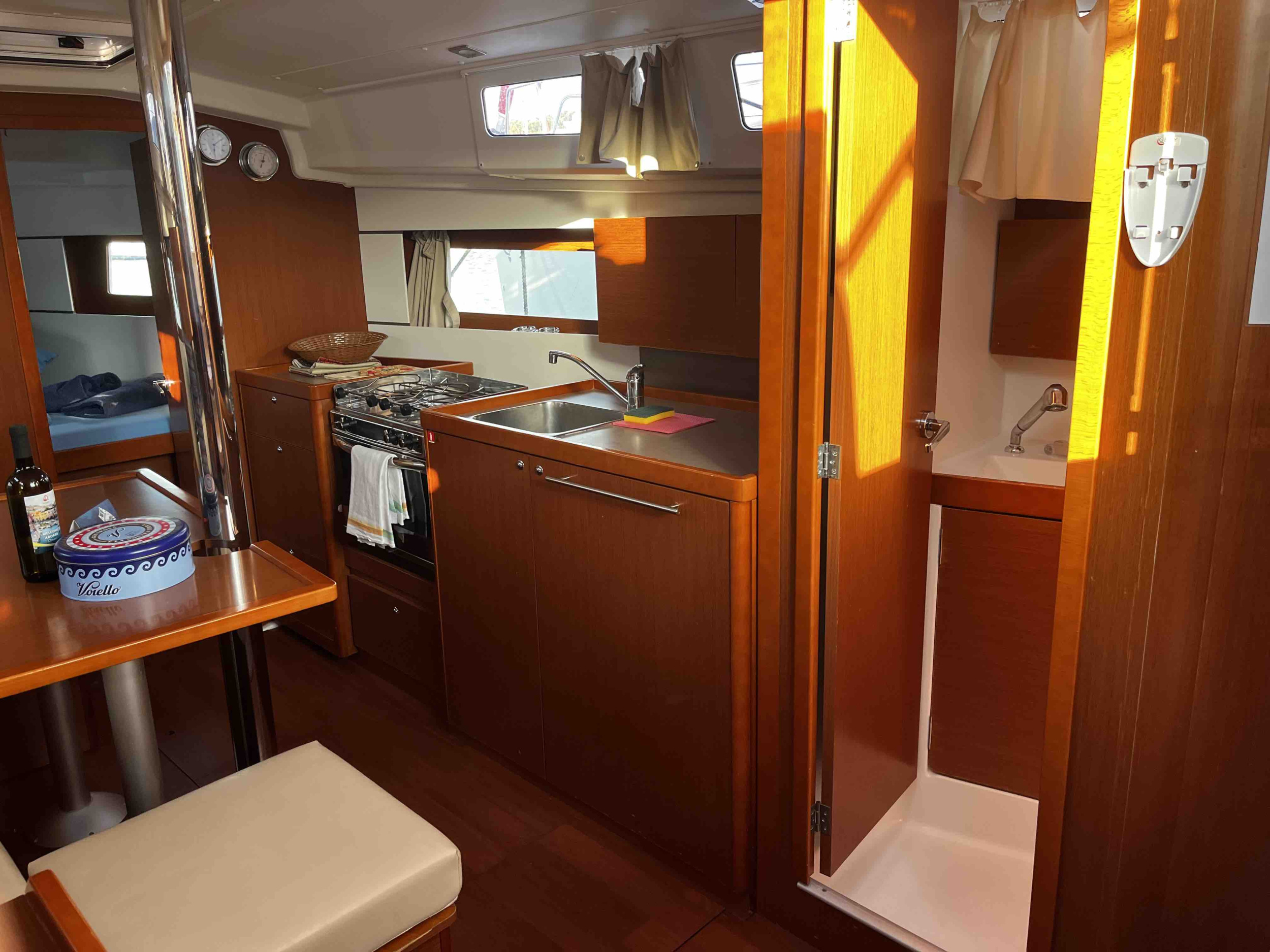 Photo #5 - Oceanis 35.1 (Albarosa) en Portorosa - 49936