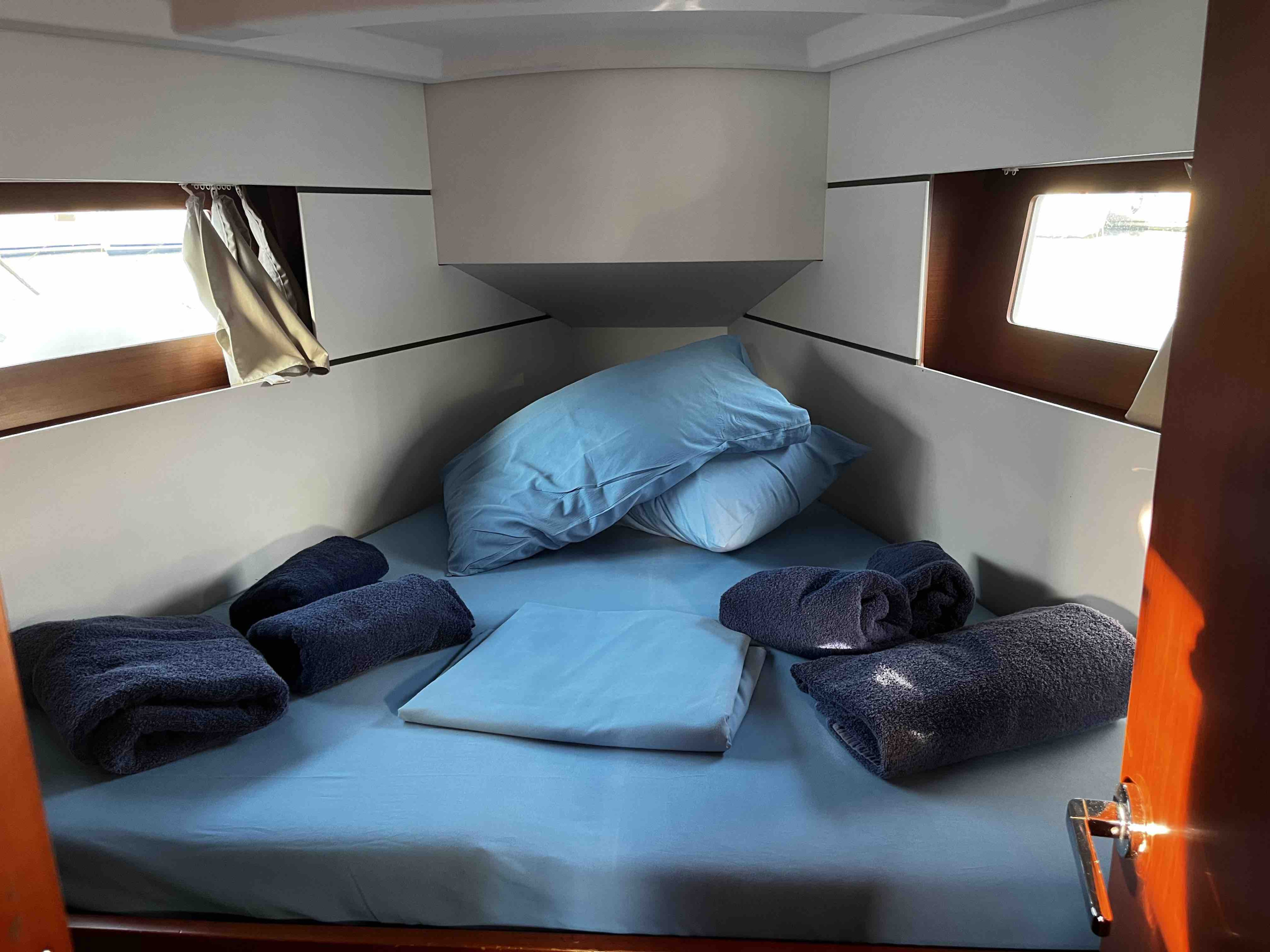 Photo #7 - Oceanis 35.1 (Albarosa) en Portorosa - 49936
