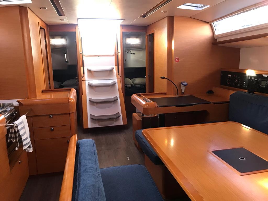 Photo #4 - Sun Odyssey 519 (Alboran Bourbon) in Palma - 49949