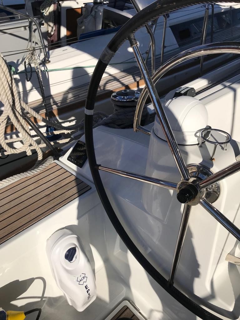 Photo #7 - Sun Odyssey 519 (Alboran Bourbon) in Palma - 49949