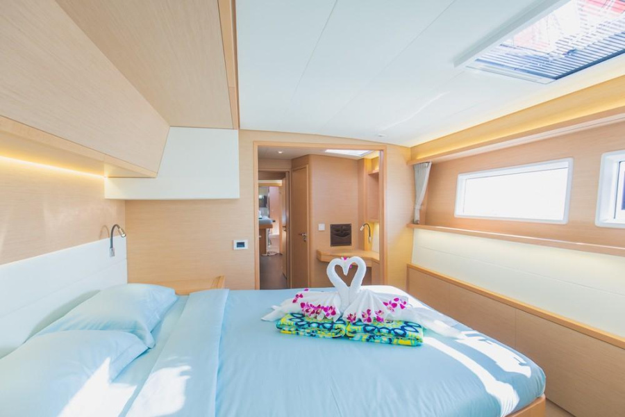 Photo #17 - Lagoon 52 F (BLUE MOON (Crewed Charter)) in Phuket - 50081