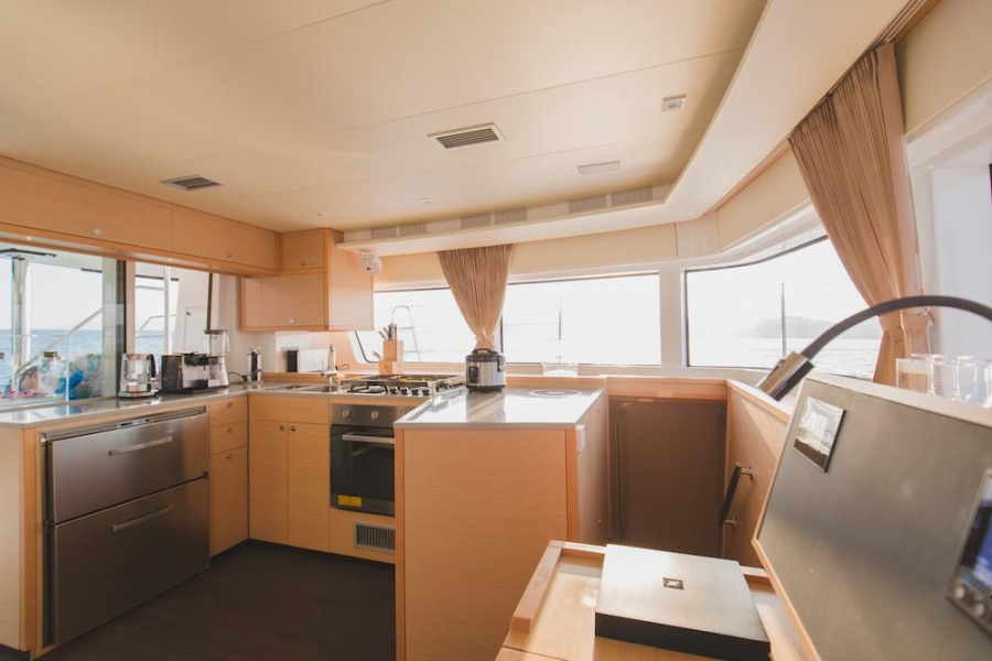 Photo #15 - Lagoon 52 F (BLUE MOON (Crewed Charter)) in Phuket - 50081