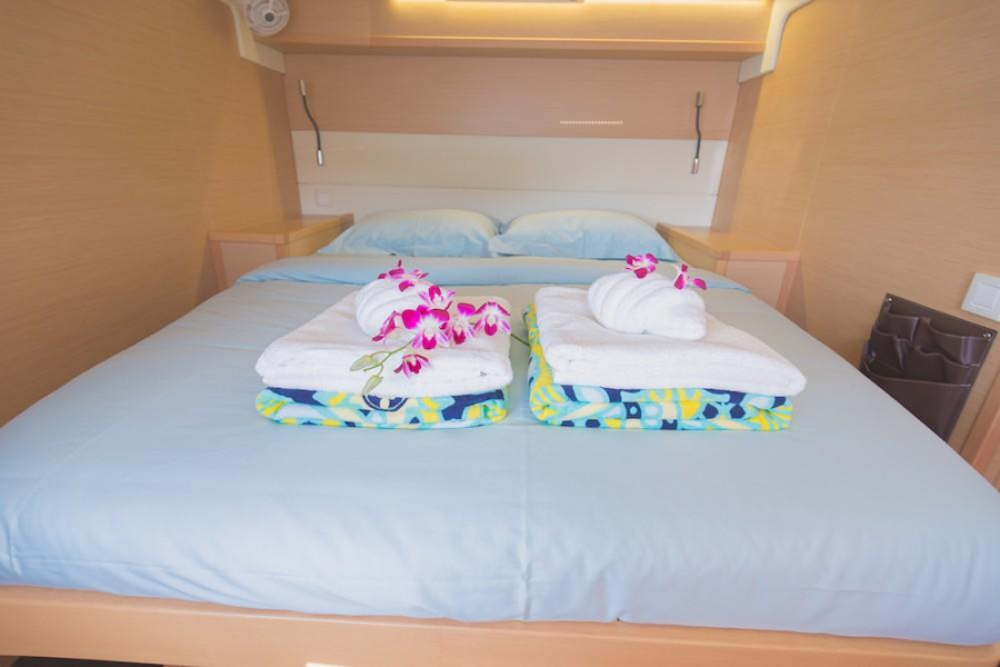 Photo #21 - Lagoon 52 F (BLUE MOON (Crewed Charter)) in Phuket - 50081